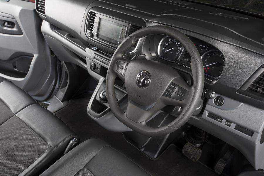 Торпедо Vauxhall Vivaro Van 2019 года  (фото 16 из 35)